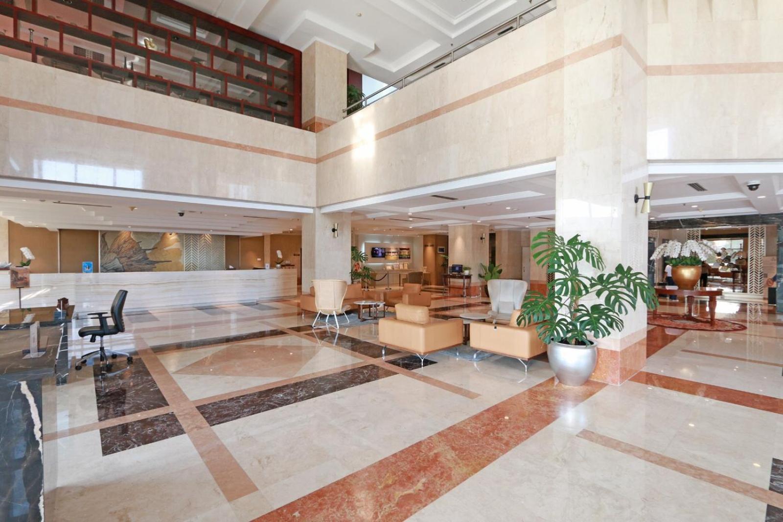 Hotel Bidakara Jakarta Exterior foto
