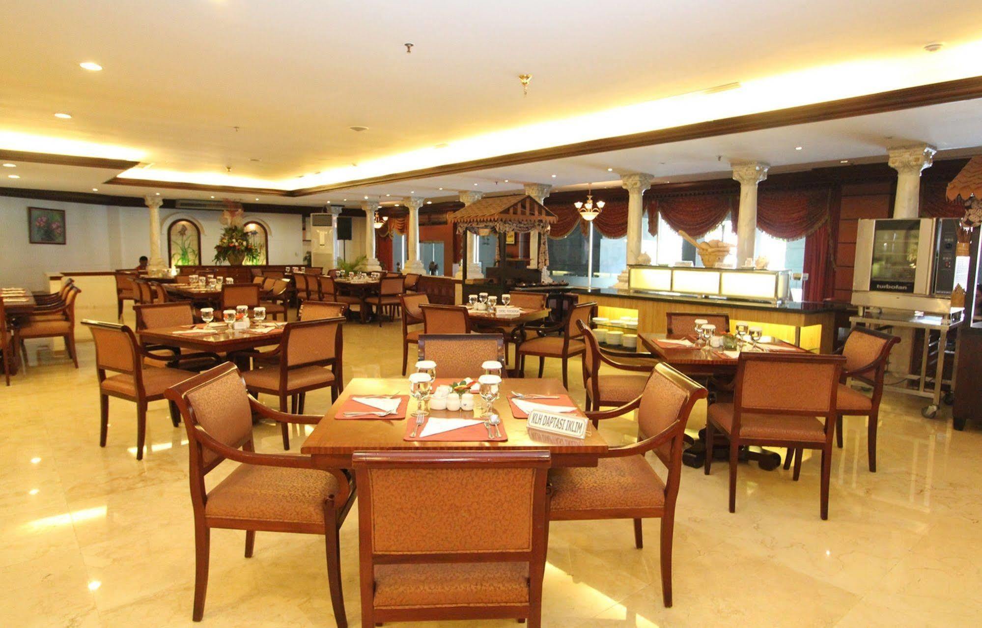 Hotel Bidakara Jakarta Exterior foto