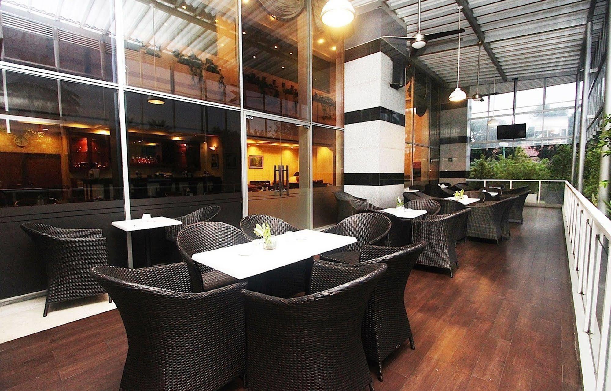 Hotel Bidakara Jakarta Exterior foto
